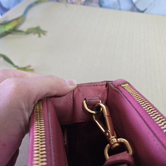 PRADA | Authentic Saffiano Lux Leather Galleria Double Zip in Pink sz S (10") - Picture 15 of 16
